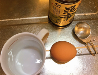 寒くなってきたのでマグカップ茶碗蒸しの出番だなって事で分量と時間計って作ってきた。