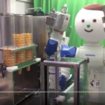 会社にいるアイスクリームロボット。